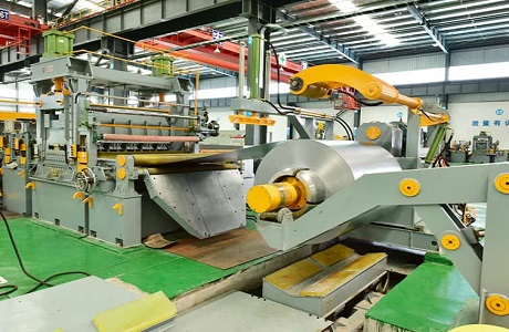 The Vital Role of Decoiler Machines in Metal Processing